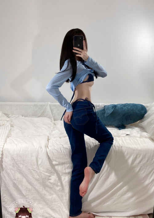 仙仙桃-蓝色牛仔裤
